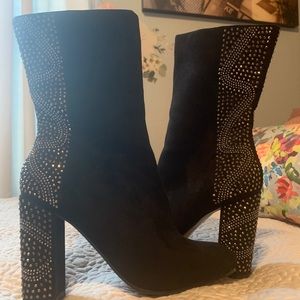 American glamour by Badgley Mischka boots